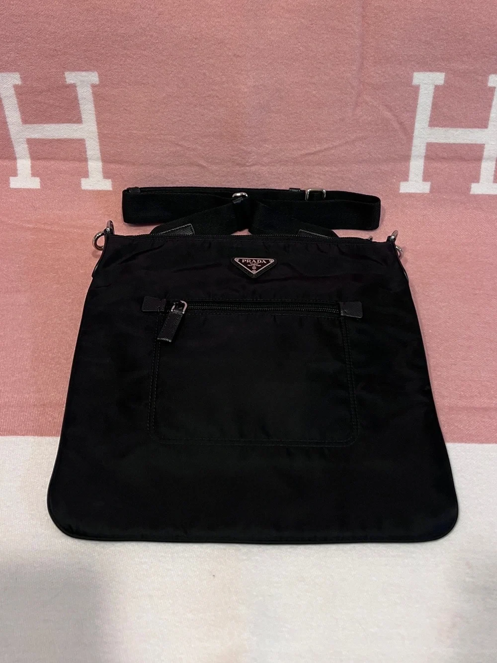 Prada🌟Black Nylon Messenger Crossbody Bag UNISEX. Offers always welcome!